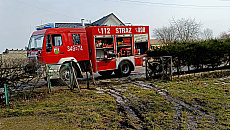 Zator na Bierutówce, zalane drogi i piwnice. Strażacy walczą ze skutkami roztopów Zator na Bierutówce, zalane drogi i piwnice. Strażacy walczą ze skutkami roztopów